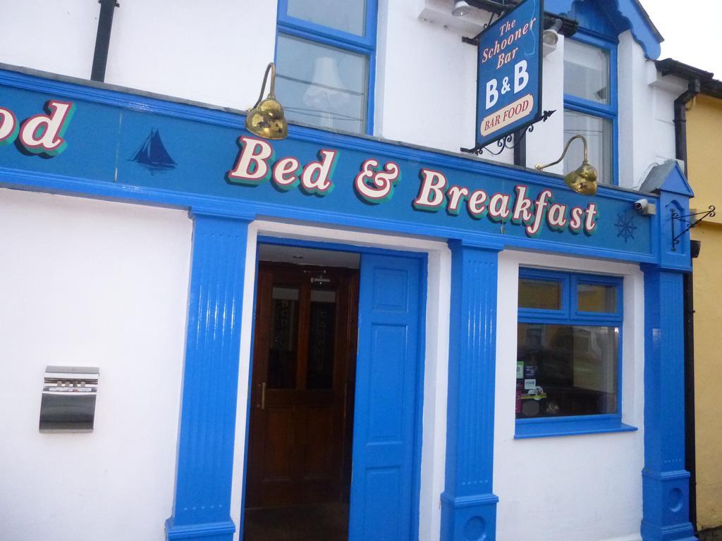 The Schooner Tavern Ballycotton Exterior photo